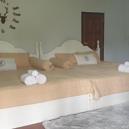 Reindeer House Wat Chedi 4 People Hotel Сичон Екстериор снимка